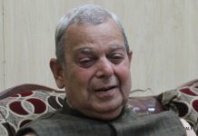 महन्थ ठाकुरलाई आठ प्रश्नसहित सोधियो स्पष्टीकरण