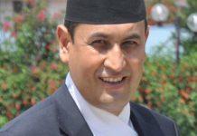 कांग्रेस नेता खतिवडाद्वारा दुई अस्पताललाई १५ सिलिण्डर अक्सिजन सहयोग