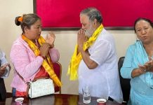 गुरुङसँग माफ मागे पूर्वसचिव उपाध्ययले