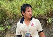 यलम्बर स्मृति पुरस्कारसहित हर्क साम्पाङलाई सम्मान गरिँदै